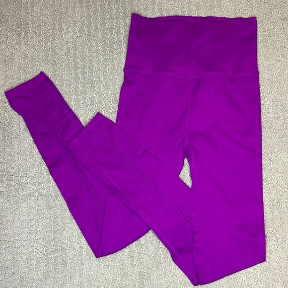 FREE PEOPLE | ✨NWOT✨ Good Karma Leggings in Vivid Violet * - Picture 5 of 6